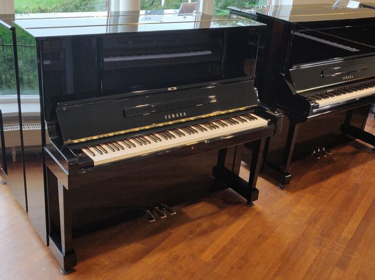 Yamaha YUX